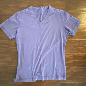 Lululemon Mens V-neck T-shirt, purple